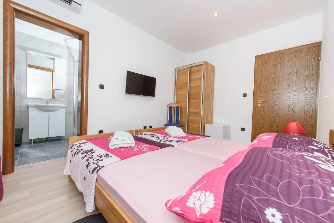 Penzion Luxury Rooms Ivana Kaštela